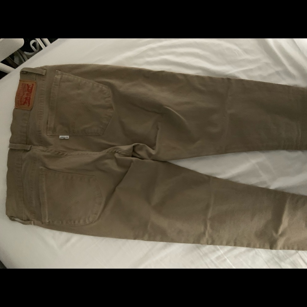 Khaki Levis 710 super skinny jeans